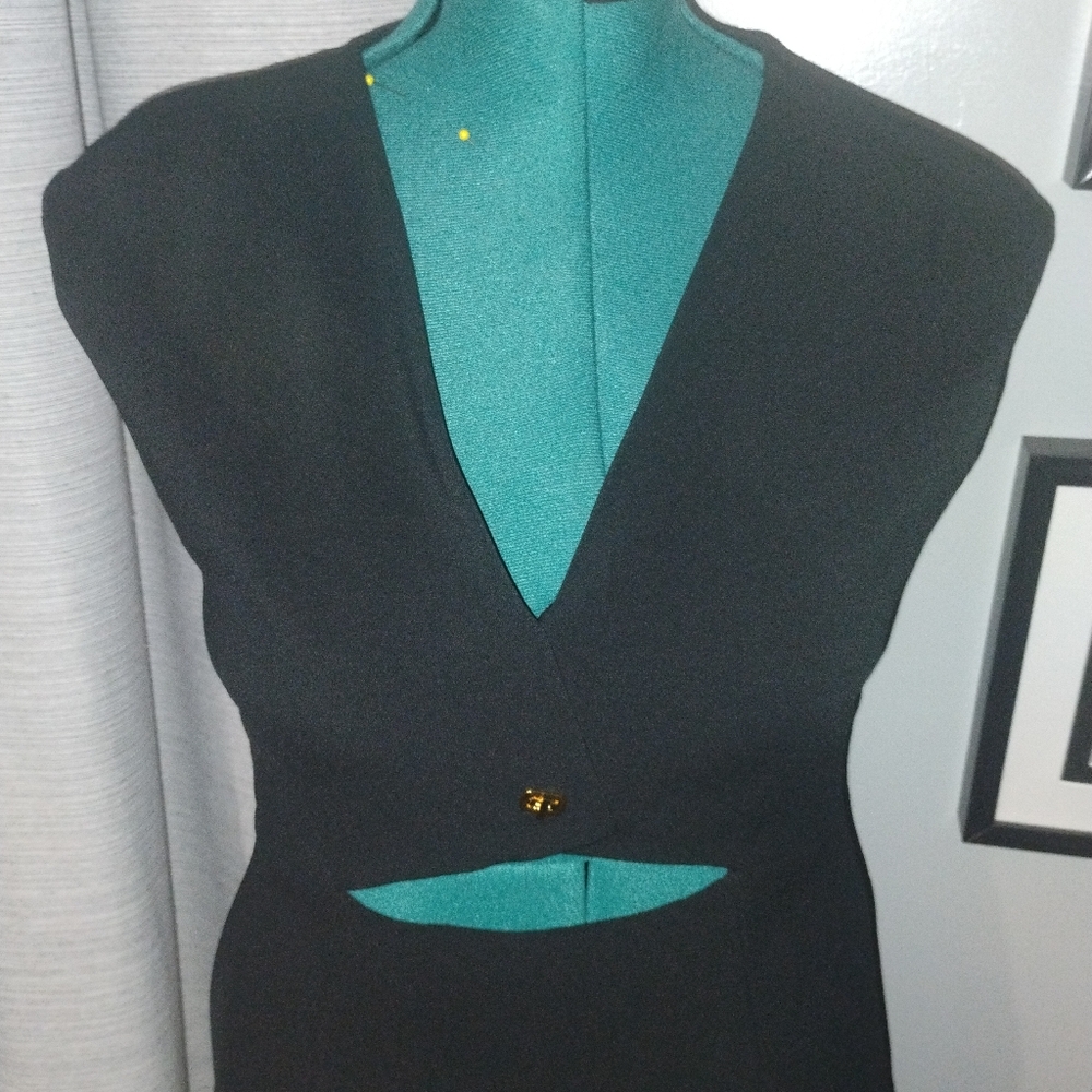 Halston Heritage Cut-out Bonded Crepe Dress in Black Sz 12 NWT - Picture 9 of 15